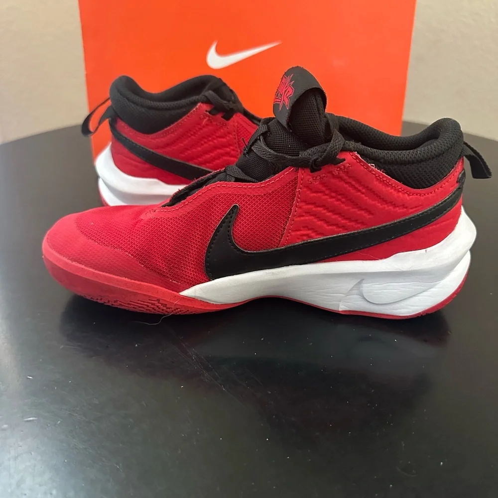 Nike Team Hustle